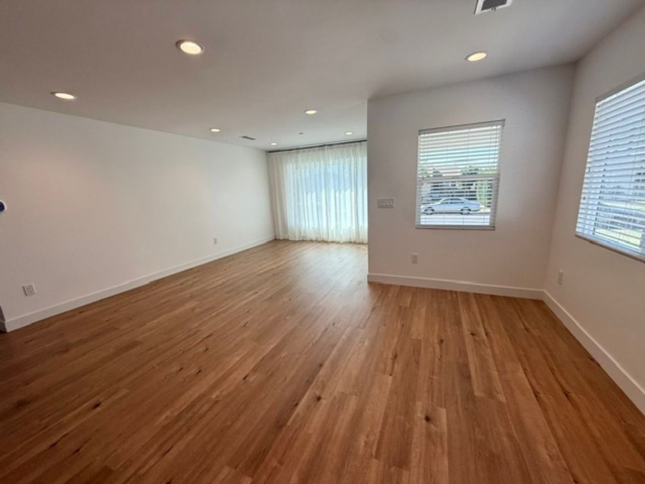 433 W Hammel St - Photo 3 of 48