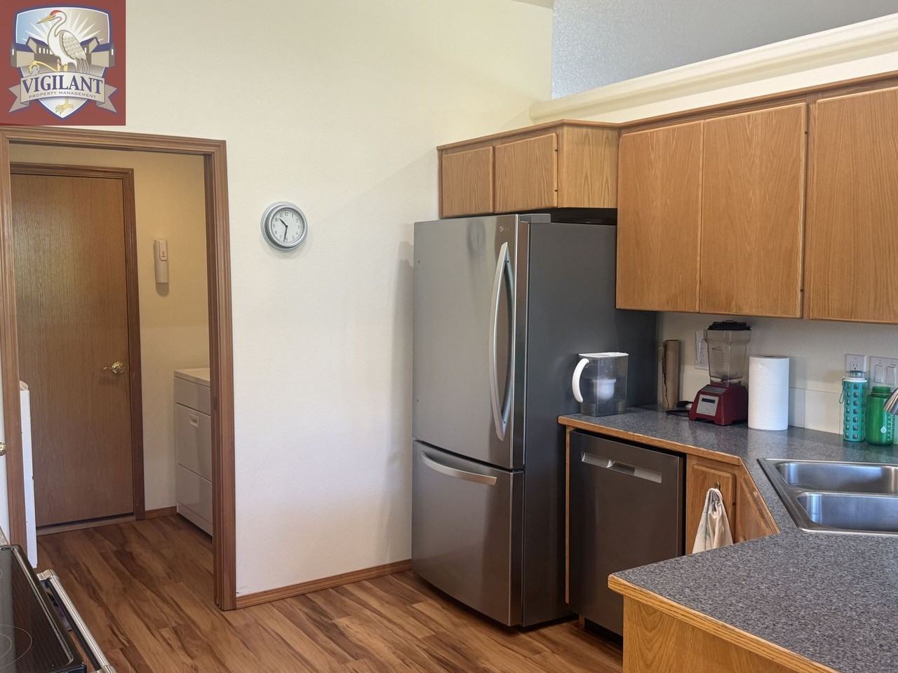 318 Nw 12th St - Photo 3 of 20