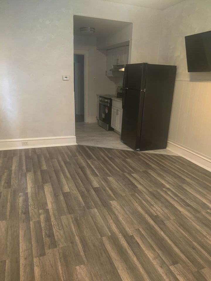 5129 Chancellor St - Photo 2 of 5