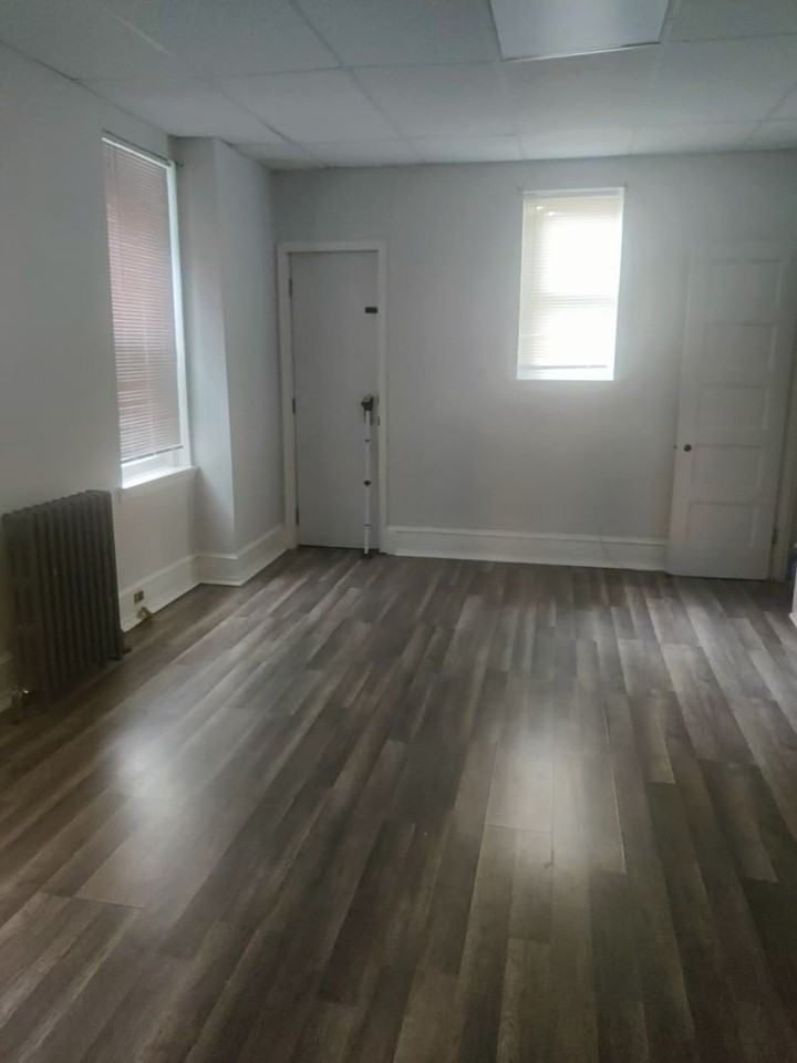 5129 Chancellor St - Photo 3 of 5