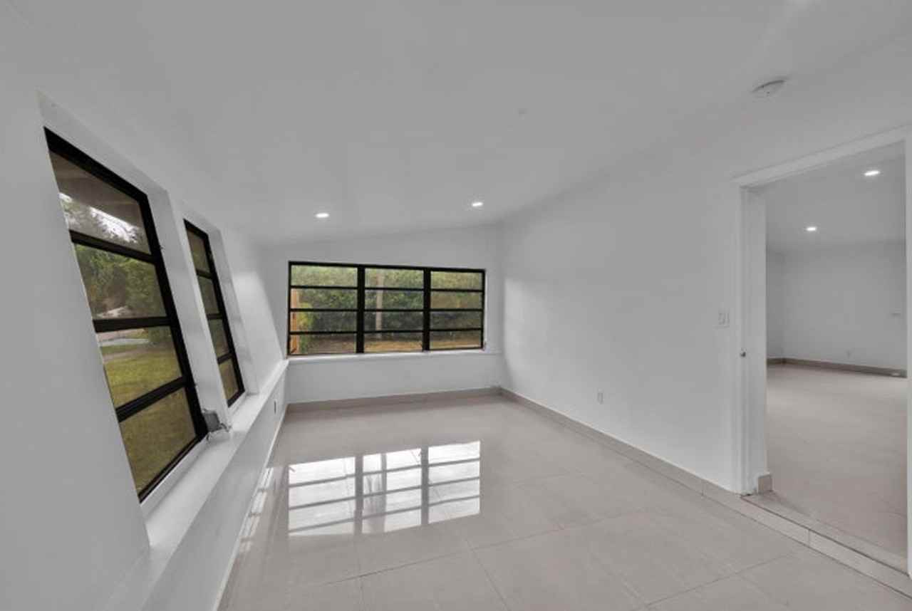 17551 Ne 5th Ave - Photo 3 of 15