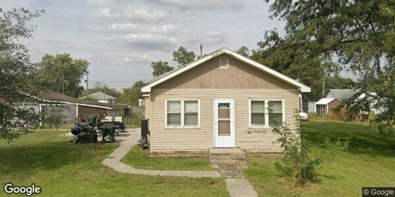 303 E Palmer St