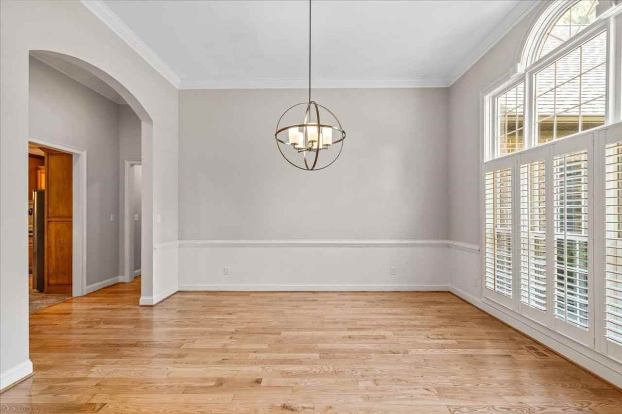 7832 Chapel Creek Dr - Photo 5 of 48
