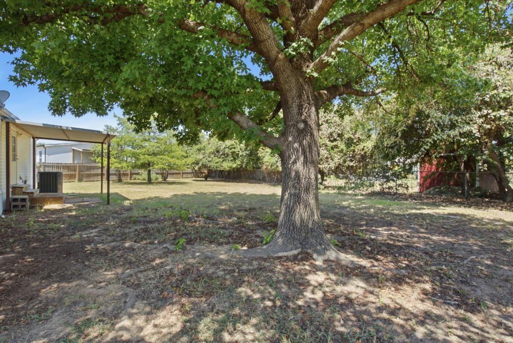 1932 Gale Dr - Photo 6 of 39