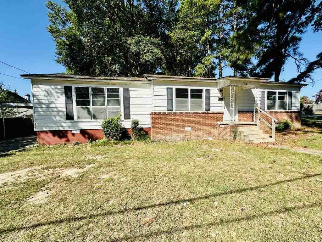 708 Cherry Ln - Photo 3 of 15