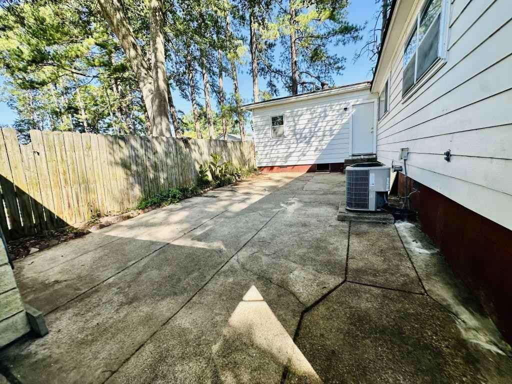 708 Cherry Ln - Photo 4 of 15