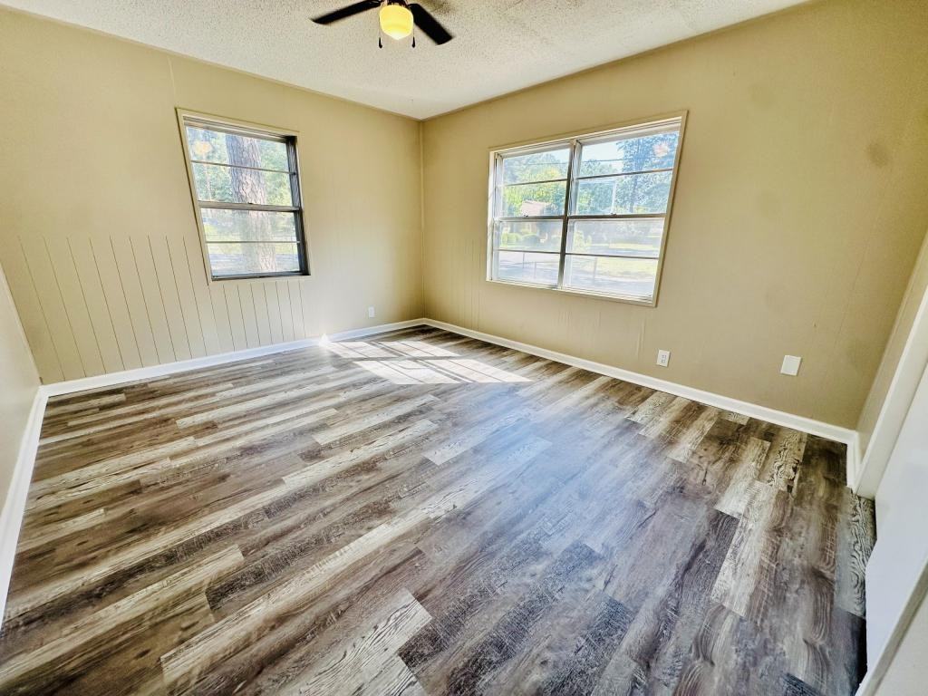 708 Cherry Ln - Photo 6 of 15