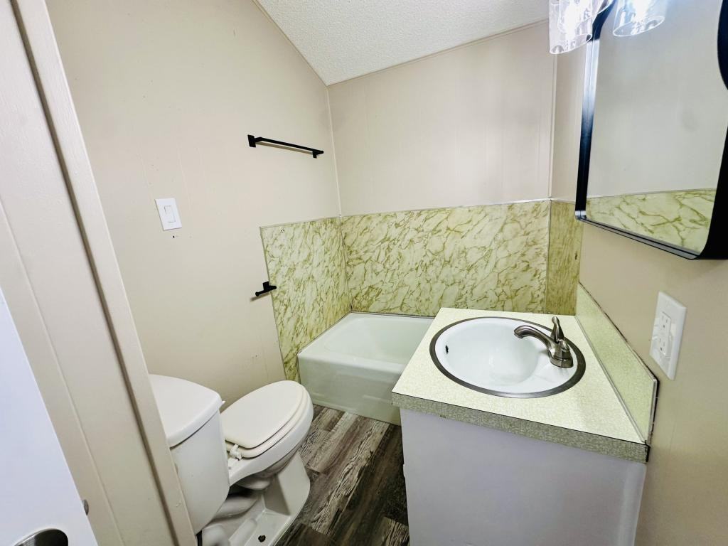 708 Cherry Ln - Photo 7 of 15