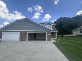 2519 Parkfield Dr - Photo 1 of 1