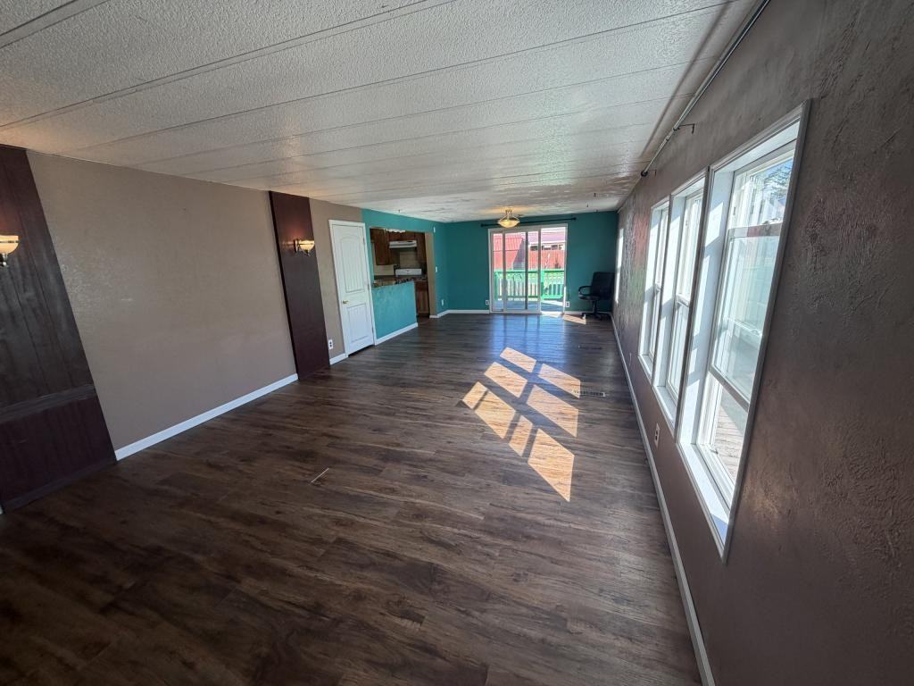 901 S Washington St - Photo 4 of 19