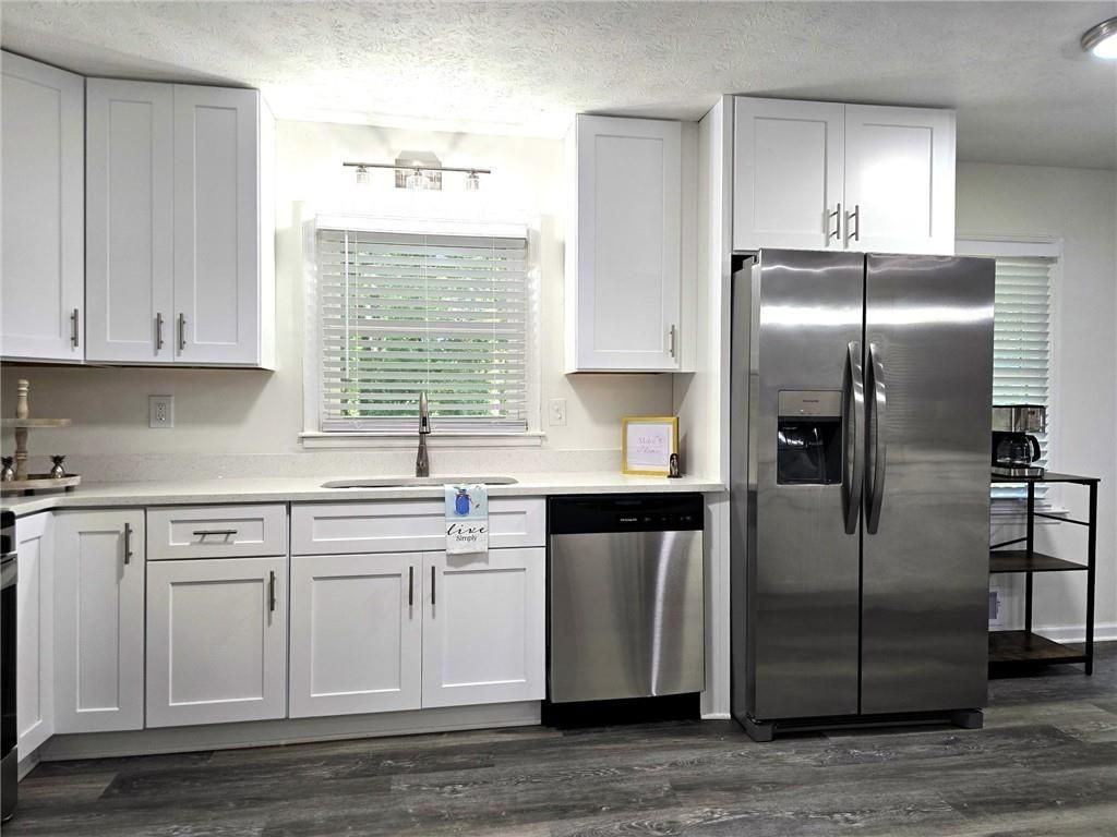 4675 Lincoln Way Sw - Photo 5 of 21