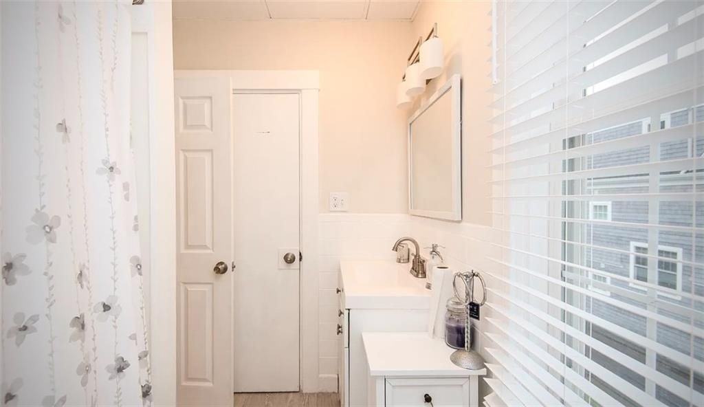 191 Coggeshall Ave ##3 - Photo 2 of 22