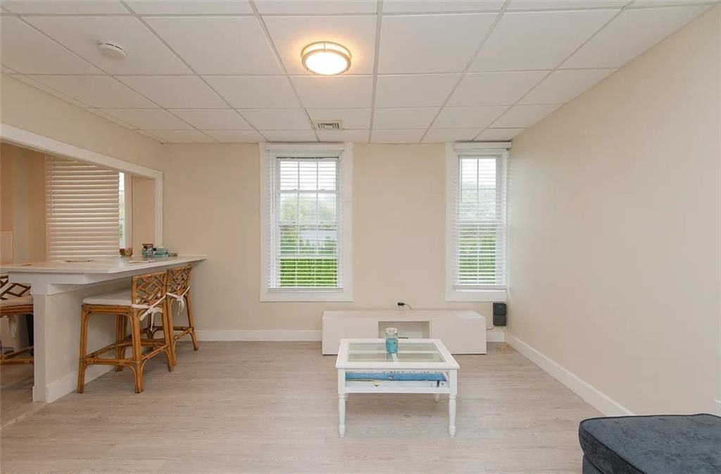 191 Coggeshall Ave ##3 - Photo 5 of 22