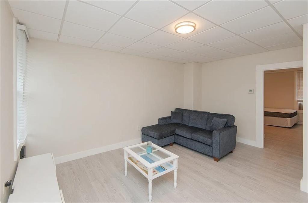 191 Coggeshall Ave ##3 - Photo 6 of 22
