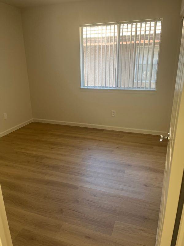 1148 Corrales Ln - Photo 5 of 7