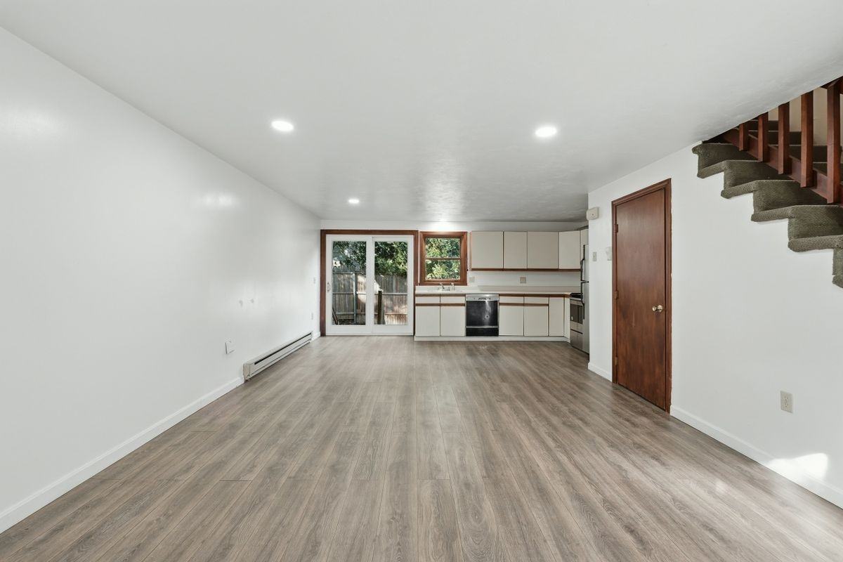 5A Warwick St ##1 - Photo 4 of 24