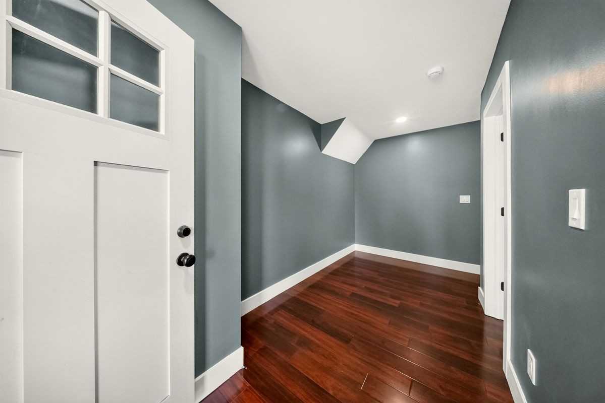 359 Park Ave ##1 - Photo 5 of 24