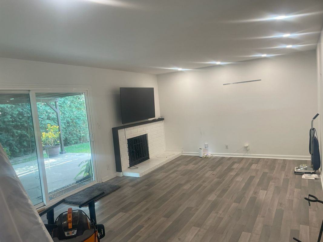 1030 Lawanda Pl - Photo 3 of 4