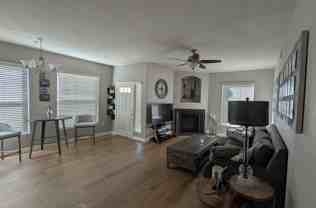 917 Vessona Cir - Photo 1 of 1