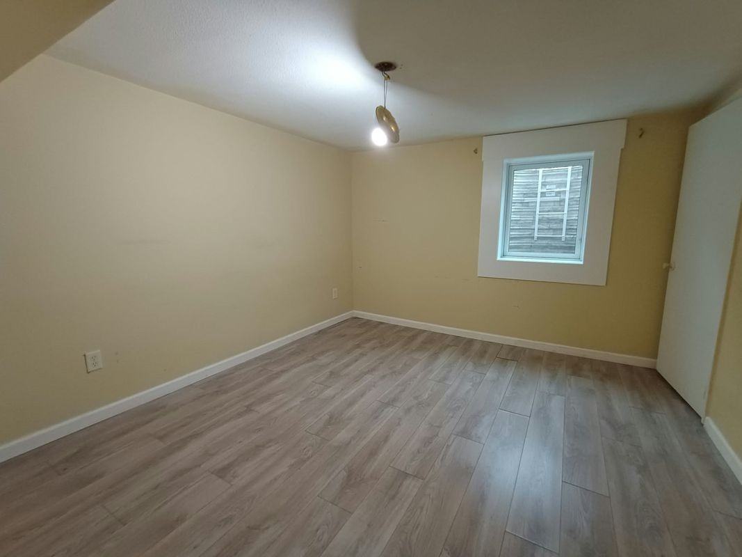 58 Halley Rd - Photo 3 of 5