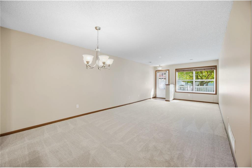 15562 60th Ave N - Photo 4 of 16