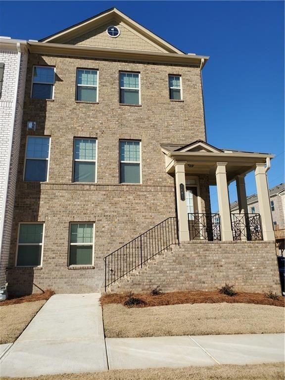 2481 Georgetown Ave - Photo 2 of 27