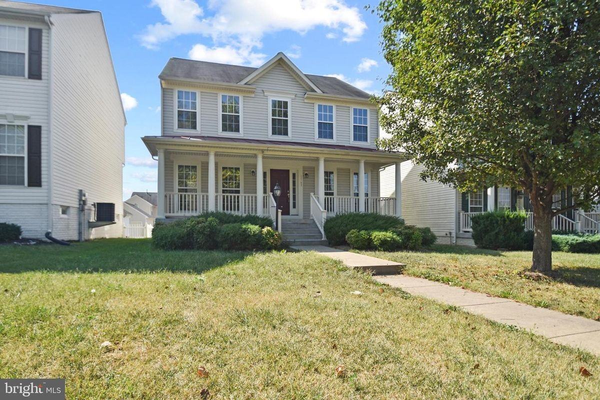 1163 Fairfax St - Photo 2 of 27
