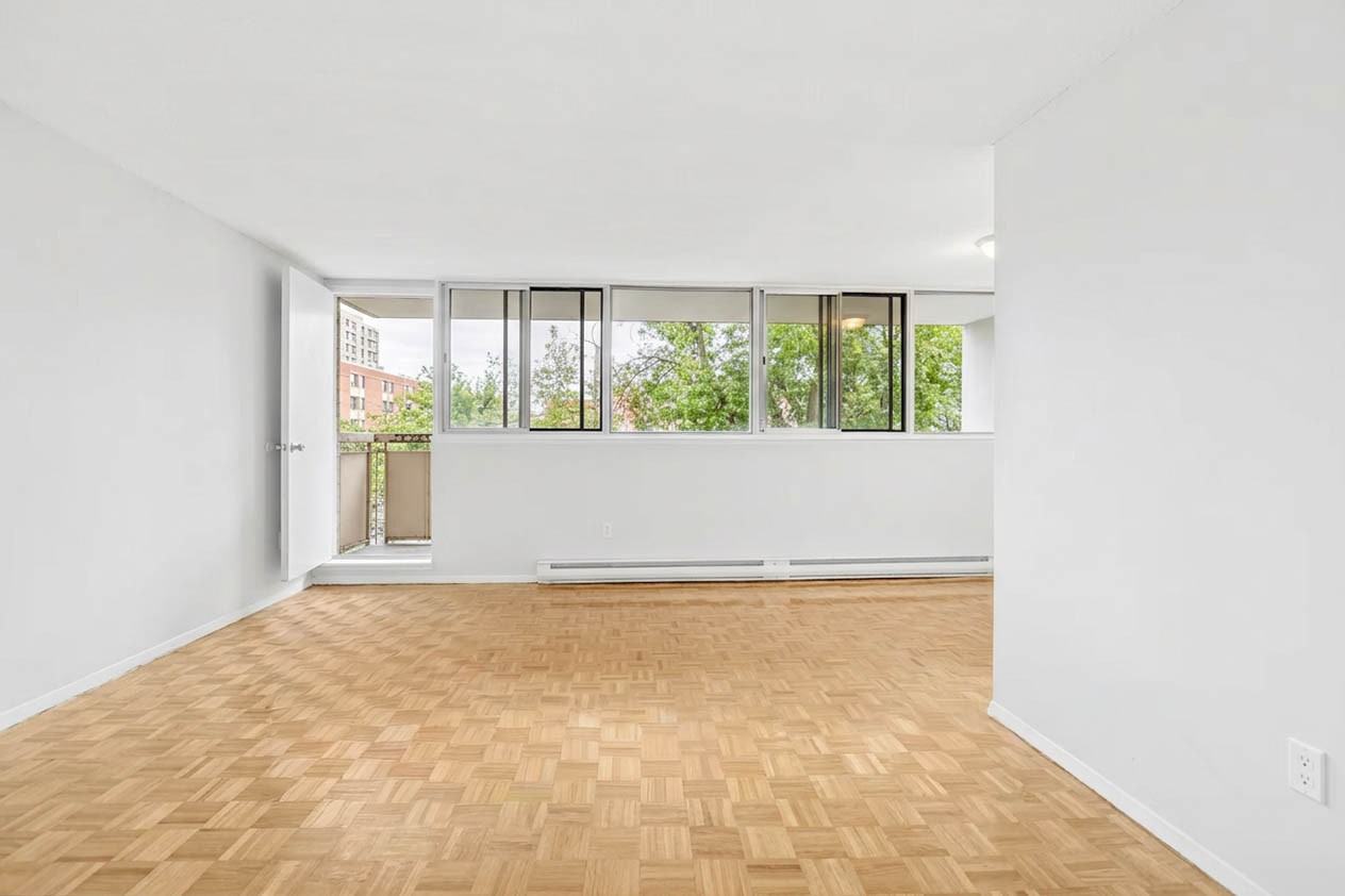 525 St. Lawrence Street - Photo 2 of 19