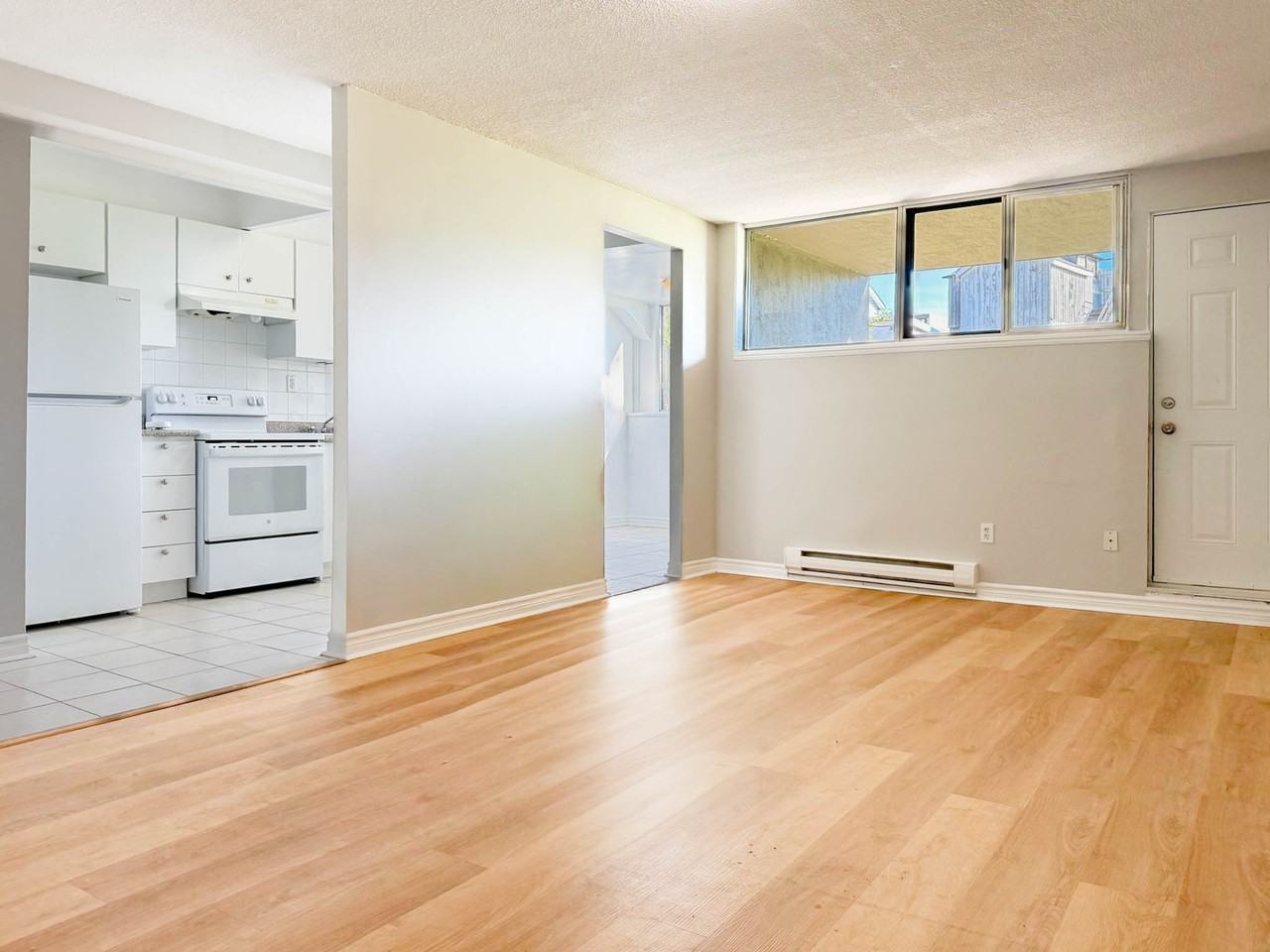 525 St. Lawrence Street - Photo 6 of 19