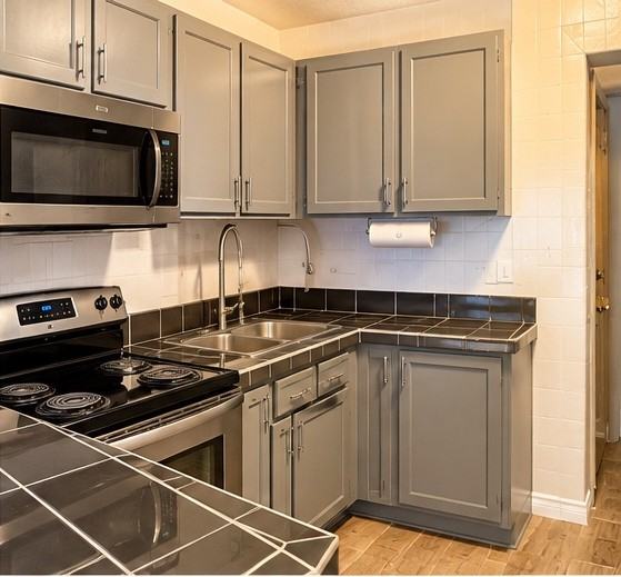 815 S Beach St #817 - Photo 3 of 8