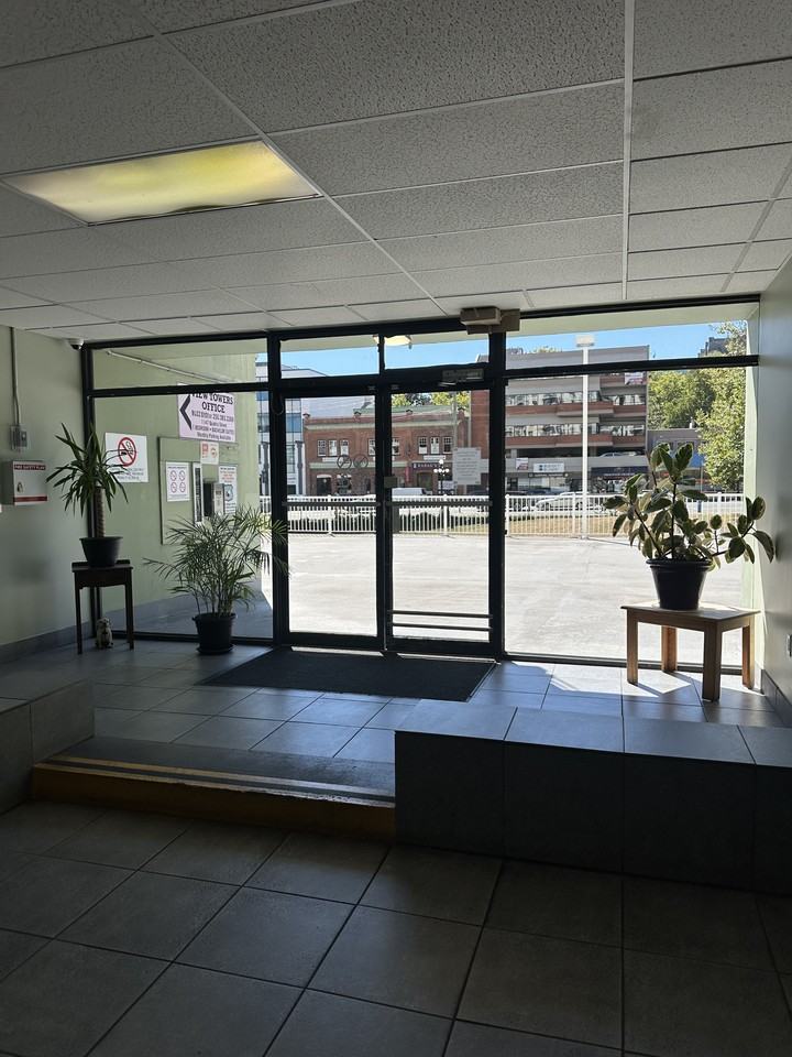 View Towers - 1147 Quadra St - Photo 4 of 50