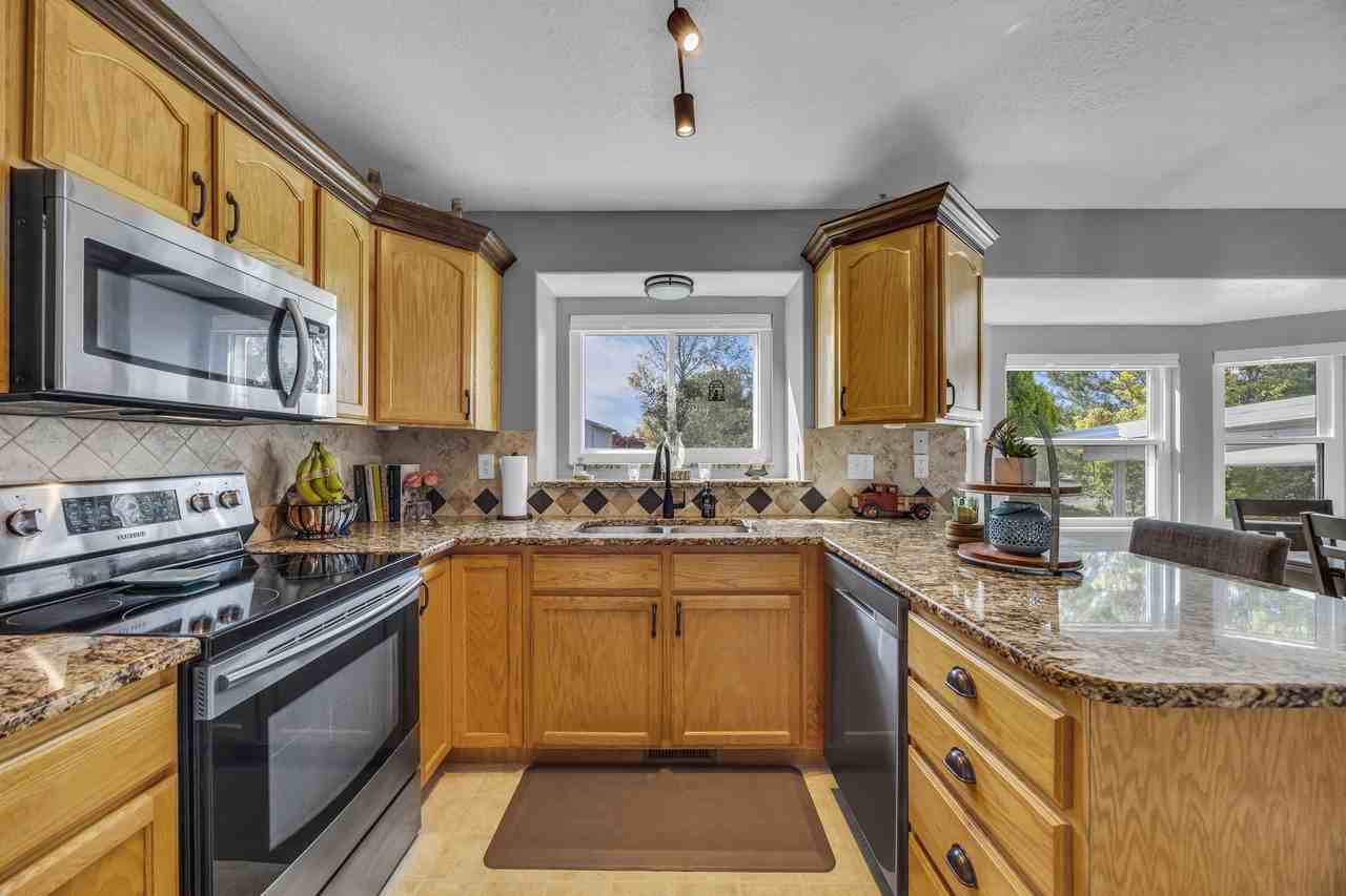 5419 Sw - Photo 7 of 50
