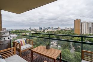 12C-300 Roslyn Road - Photo 1 of 1