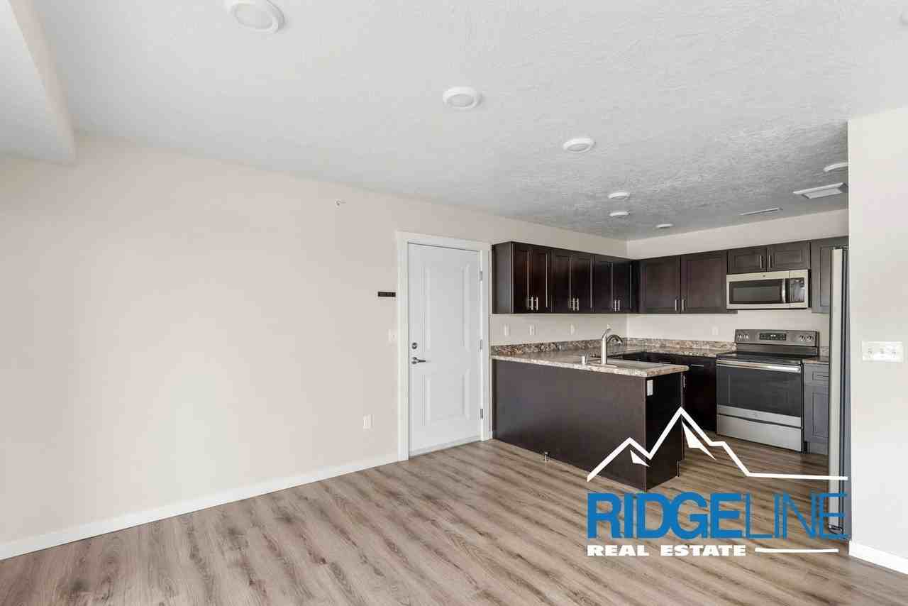 1120 American Ave #5 - Photo 6 of 29