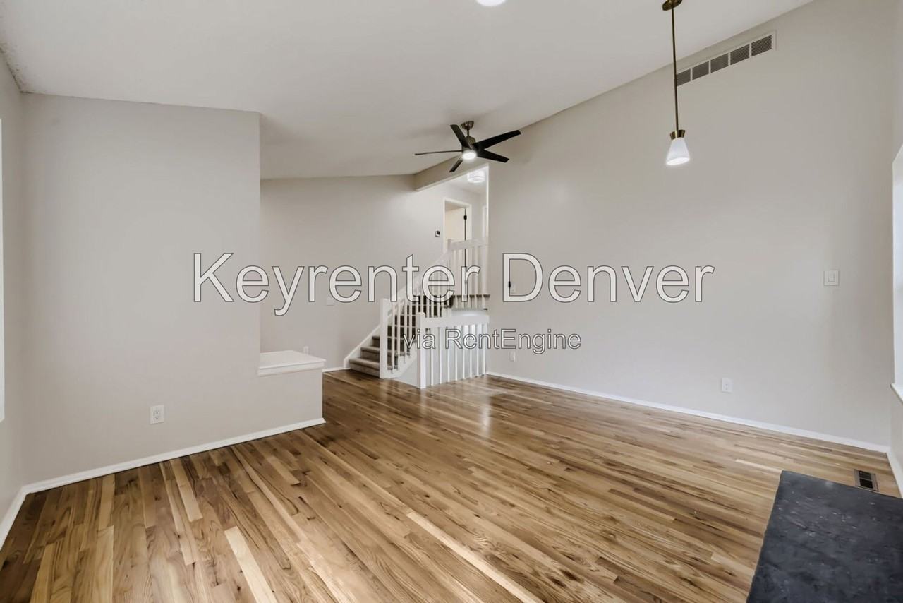 7483 Benton St - Photo 6 of 23
