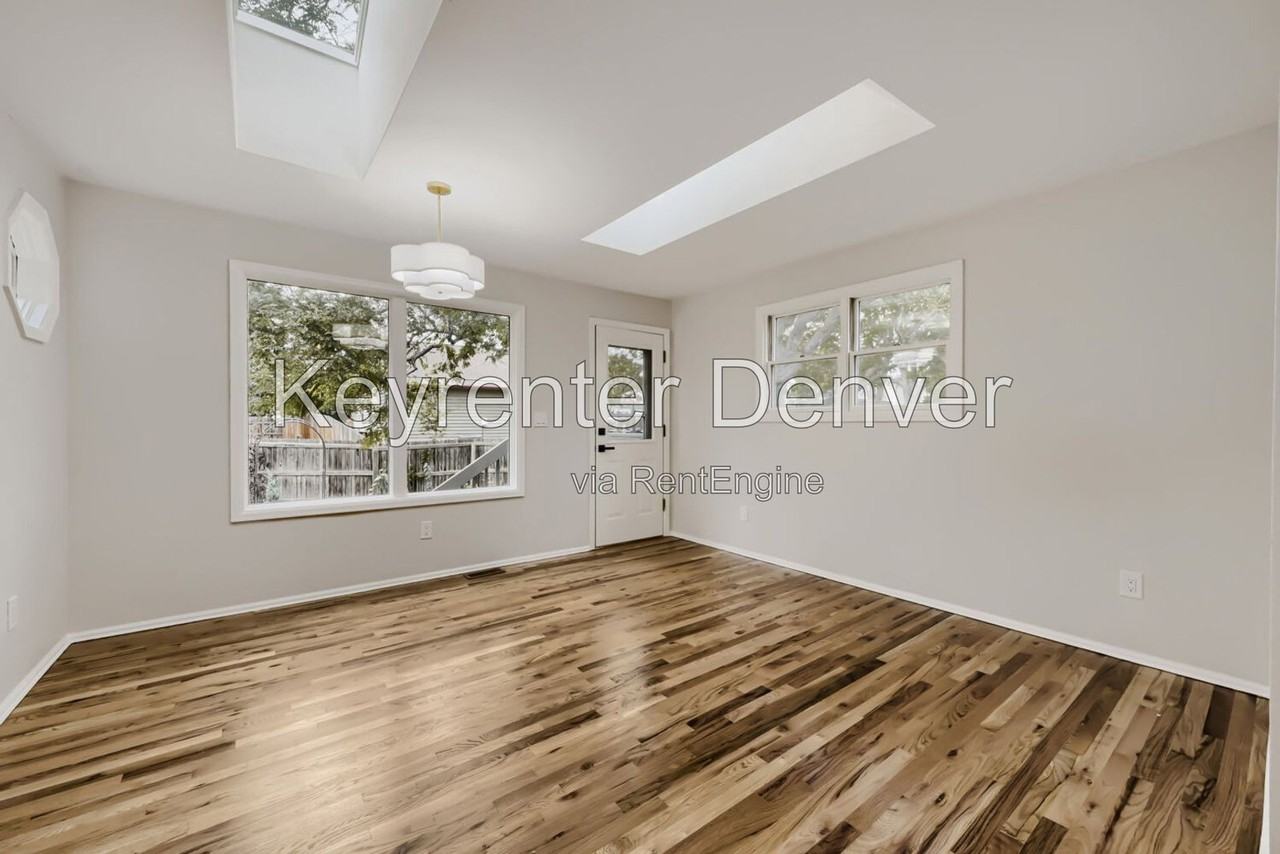 7483 Benton St - Photo 7 of 23