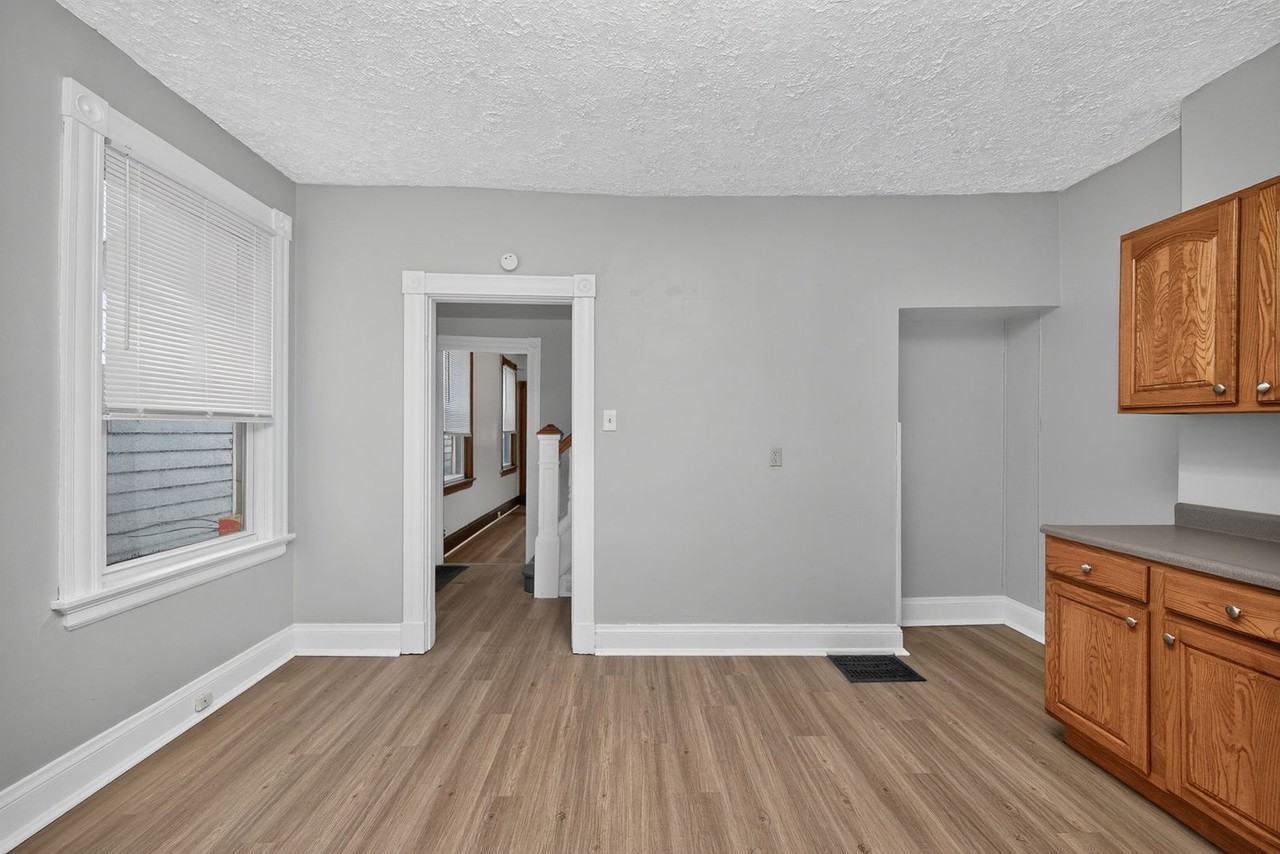 2544 Vestry Ave - Photo 6 of 29