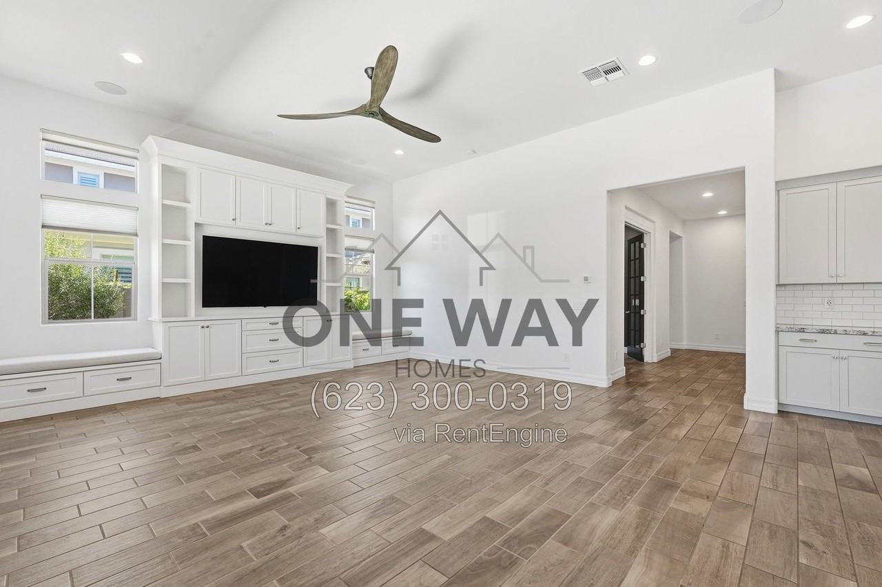 3761 E Sagebrush St - Photo 6 of 50