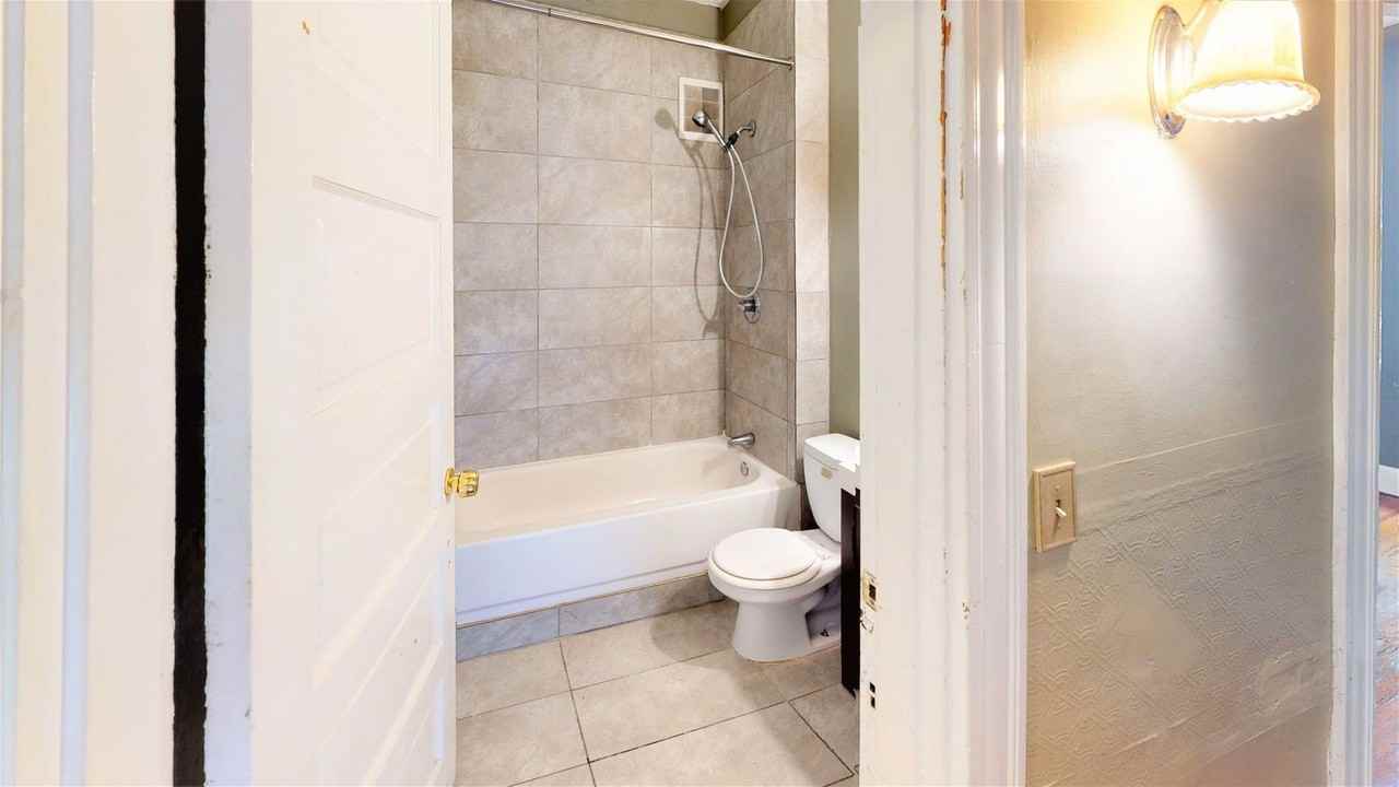 168 Warner St - Photo 7 of 13