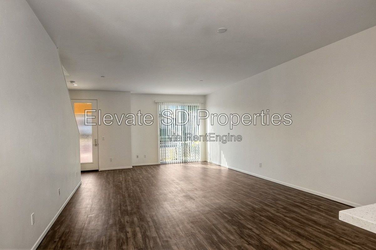 2892 C St - Photo 5 of 33