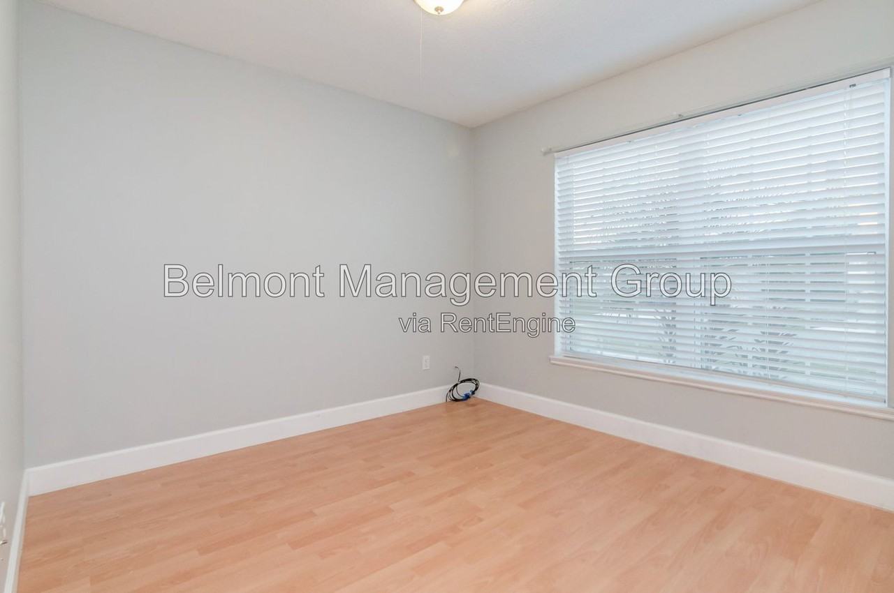 307 Woodbay Ct - Photo 7 of 15