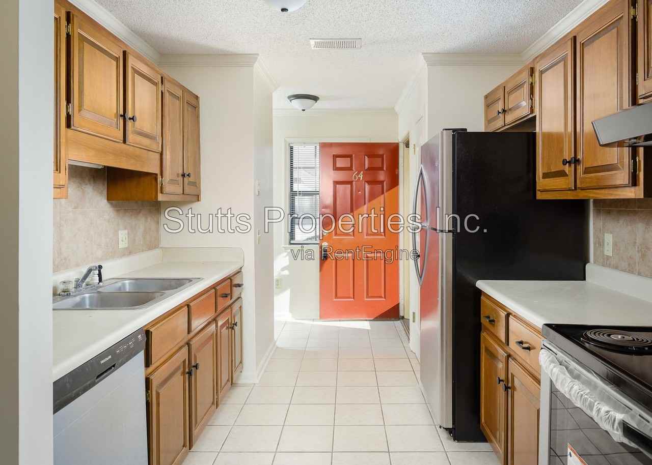 2424 Roberts Ln #B17 - Photo 2 of 18