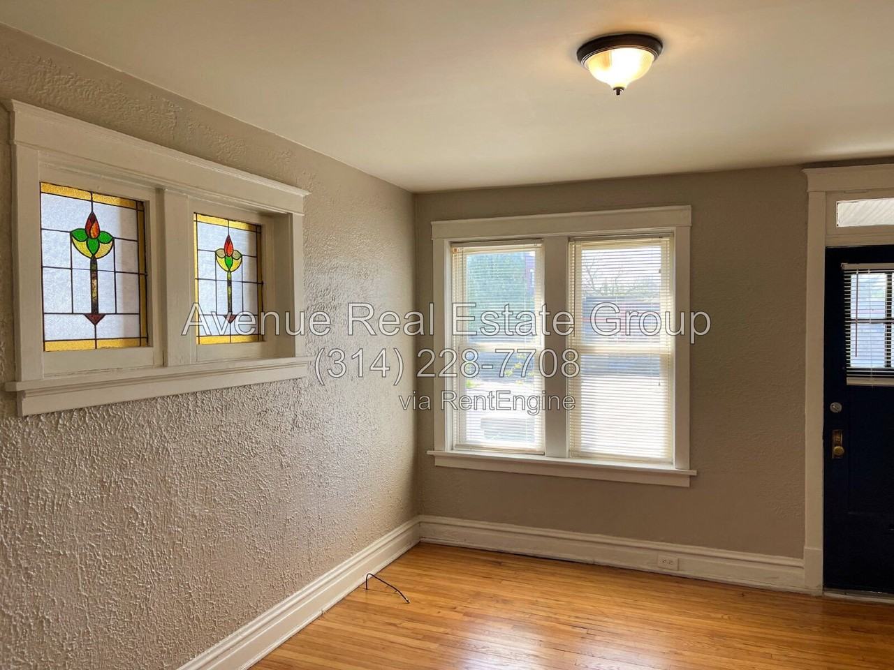 5067 Chippewa St #1F - Photo 2 of 8