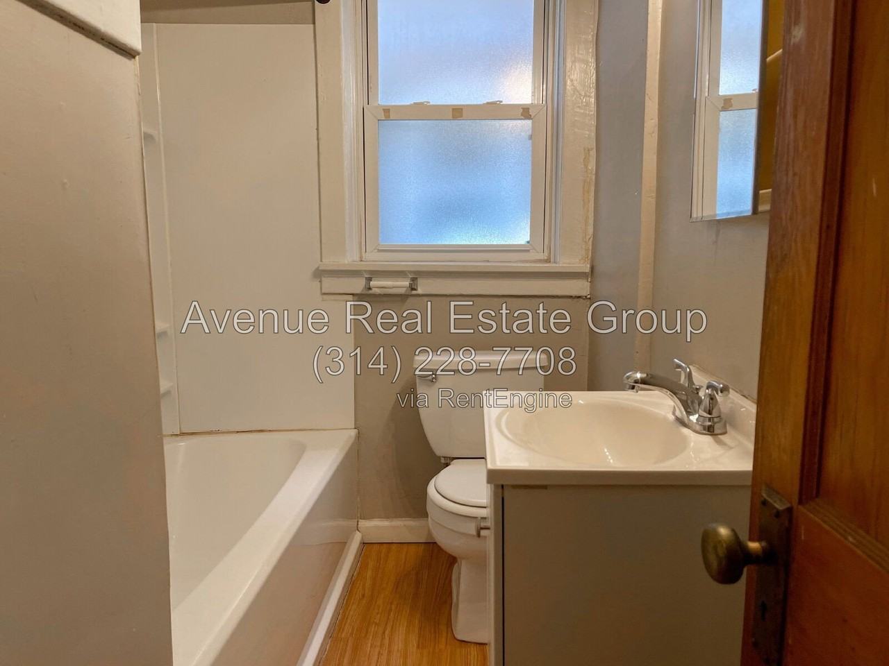 5067 Chippewa St #1F - Photo 5 of 8