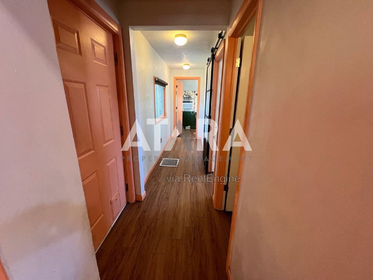 814 E Sherman Ave - Photo 6 of 13