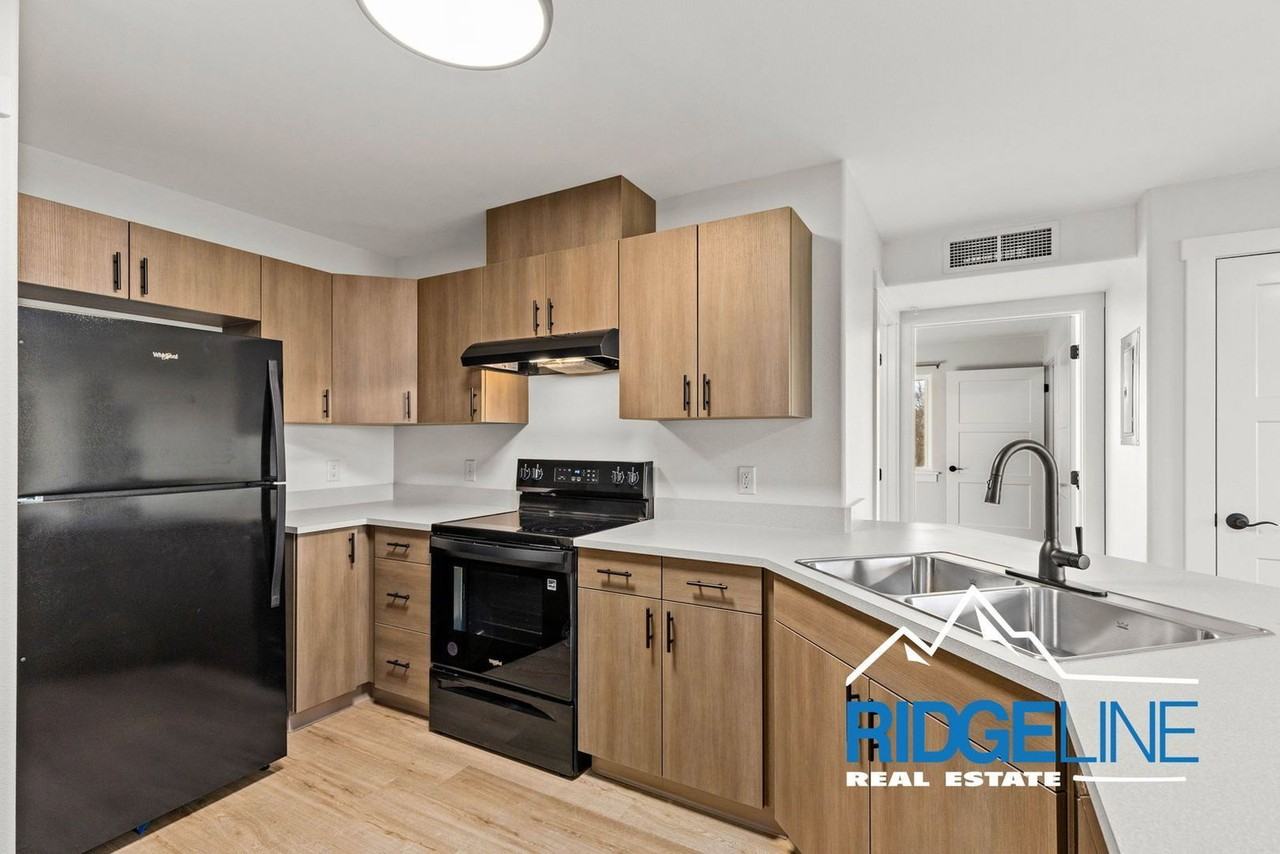 2501 8th Ave N - Photo 5 of 23