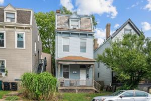 featured image of 2332 Rohs St
