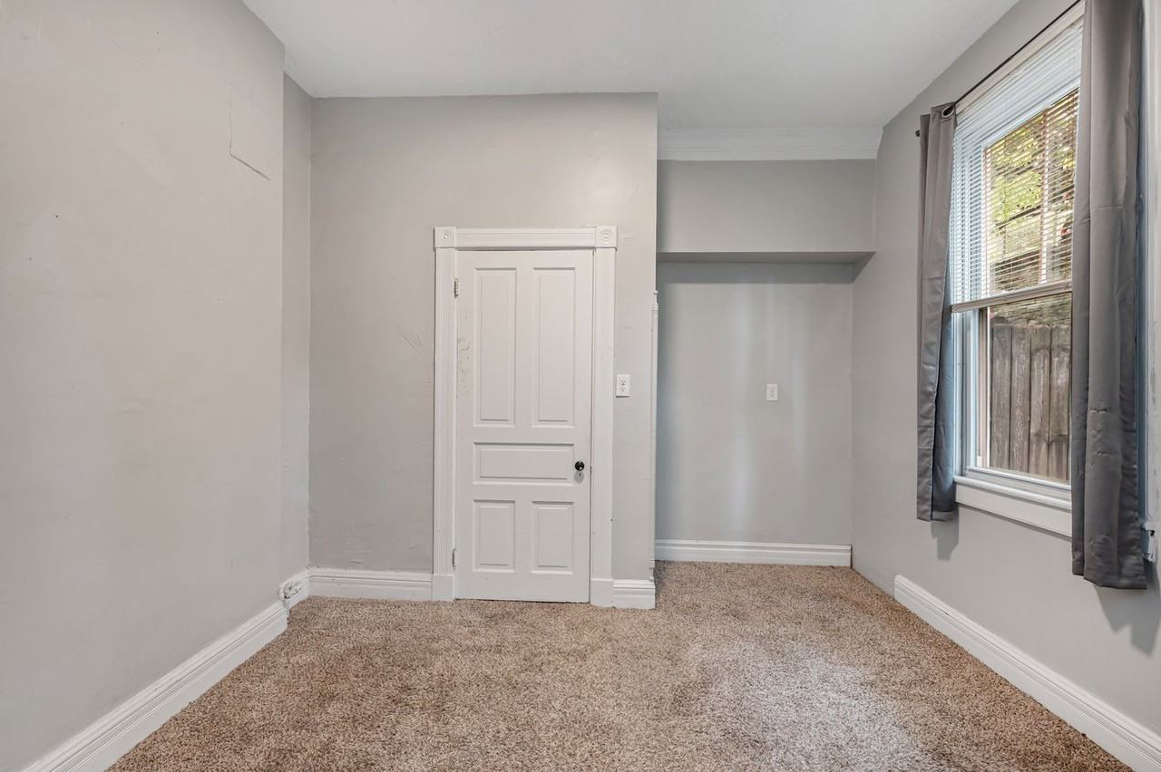 2332 Rohs St - Photo 6 of 11