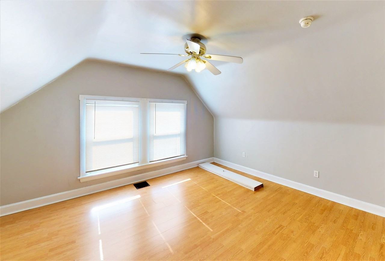 2317 Rohs St - Photo 4 of 9