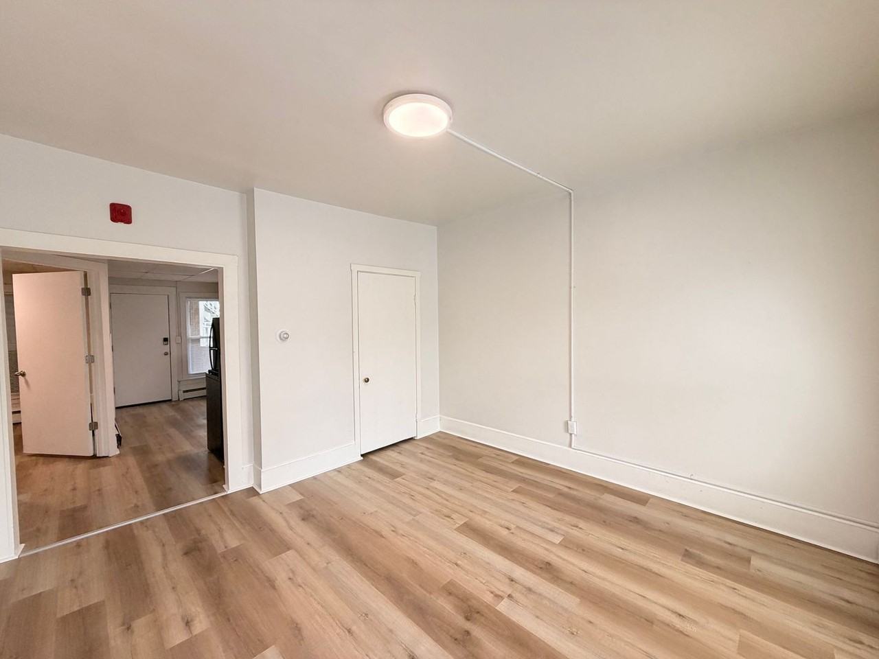 657 Chestnut St #2 - Photo 4 of 15